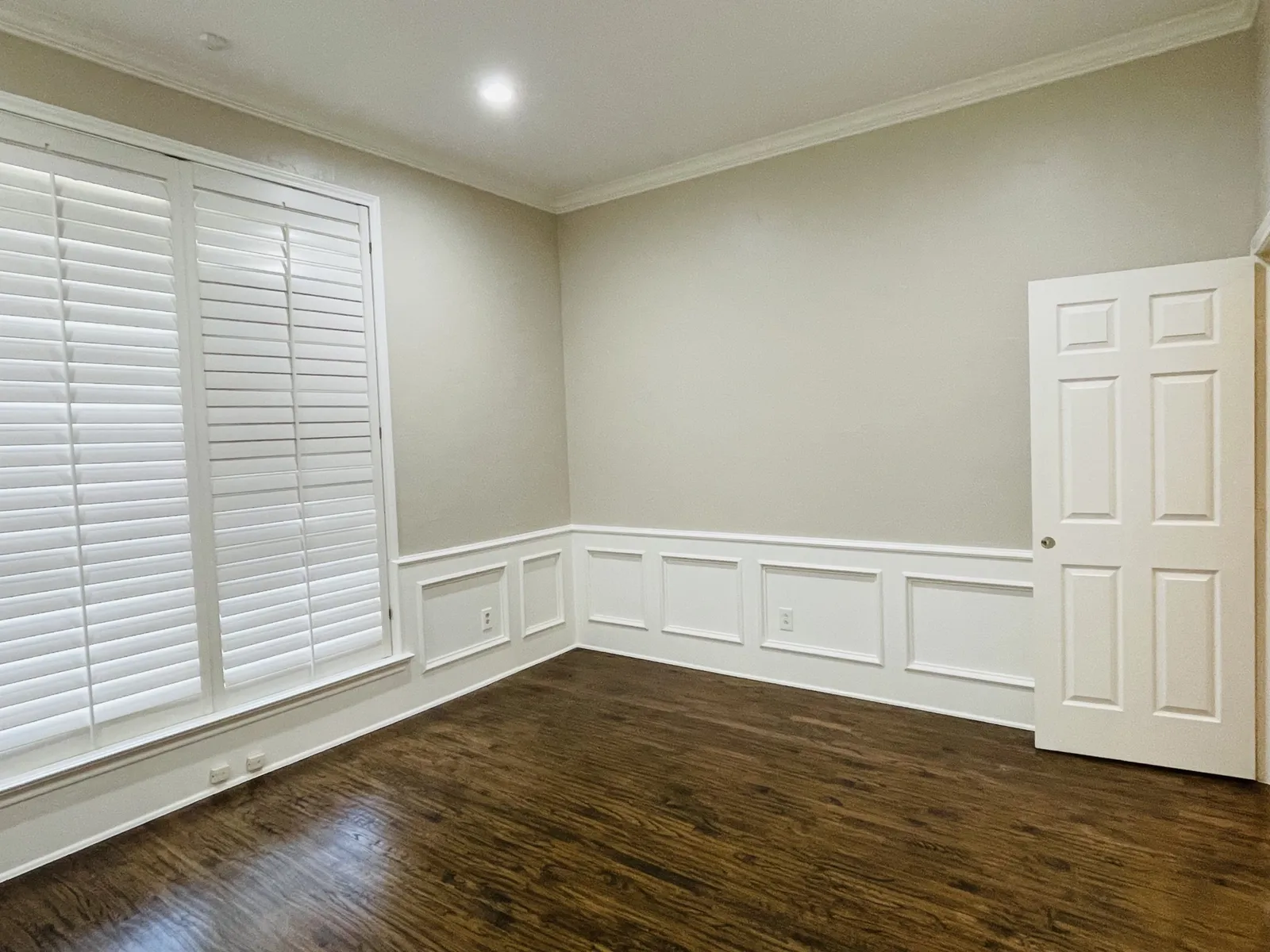 After: plantation shutters and wainscot